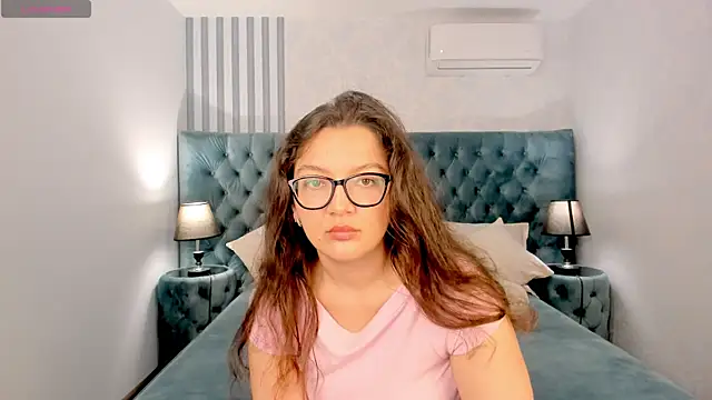 ZarifaBev online show from September 27, 2025, 1:38 pm