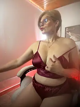 Adeellee  online show from October 20, 2025, 2:06 pm