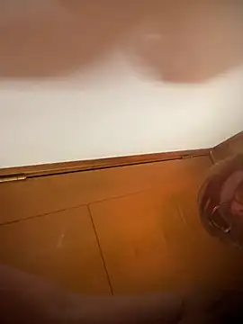 Adeellee  online show from October 22, 2025, 10:37 am