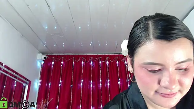 CassandraBaby  online show from March 18, 2025, 11:42 pm