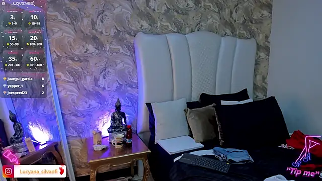 Snapshot of LucyanaSilva chatting on February 4, 2025, 8:49 pm LucyanaSilva online show from February 4, 2025, 8:49 pm