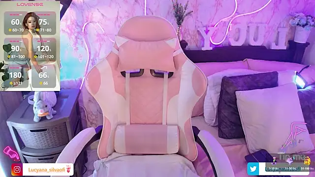 LucyanaSilva online show from November 20, 2025, 1:00 pm