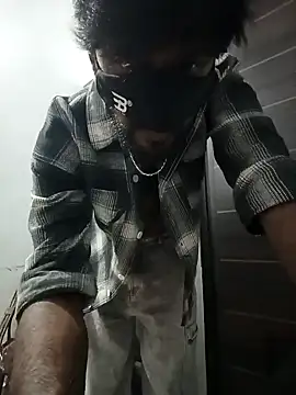 johnsinsexy online show from December 17, 2024, 3:06 pm