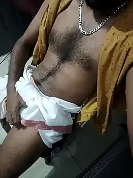 johnsinsexy online show from December 18, 2024, 5:52 pm