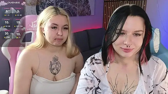 Snapshot of tender_kiitty chatting on October 26, 2025, 1:28 pm tender kiitty online show from October 26, 2025, 1:28 pm