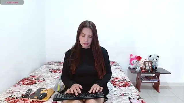 littleshydoll online show from April 25, 2026, 7:00 pm