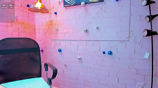 Snapshot of JACK_BLOSSOM_ chatting on January 2, 2025, 11:52 am JACK BLOSSOM online show from January 2, 2025, 11:52 am