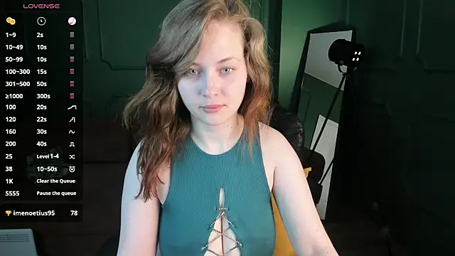 DarkErica online show from March 31, 2026, 1:33 pm