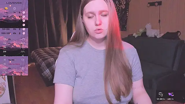 Snapshot of Alice_Dreamgirl_ chatting on October 15, 2025, 9:42 am Alice Dreamgirl online show from October 15, 2025, 9:42 am