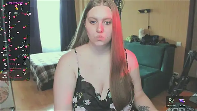 Snapshot of Alice_Dreamgirl_ chatting on October 31, 2025, 11:11 am Alice Dreamgirl online show from October 31, 2025, 11:11 am