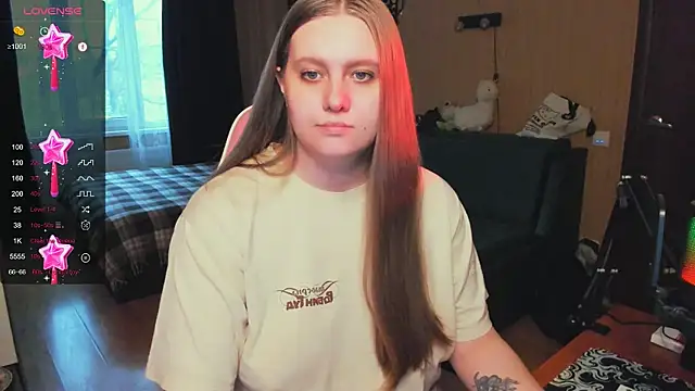 Snapshot of Alice_Dreamgirl_ chatting on November 17, 2025, 12:00 pm Alice Dreamgirl online show from November 17, 2025, 12:00 pm