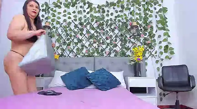 hotmature1 online show from March 12, 2025, 11:20 am