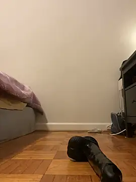 kinkycdslutsv online show from April 6, 2026, 2:31 am