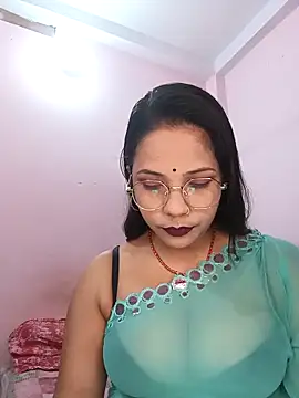 Hot-shot99 online show from November 8, 2025, 4:29 pm