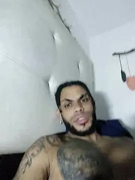 Snapshot of smith2024xxx23cm chatting on December 31, 2024, 5:33 am smith2024xxx23cm online show from December 31, 2024, 5:33 am