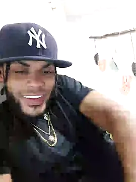 Snapshot of smith2024xxx23cm chatting on March 8, 2025, 2:23 am smith2024xxx23cm online show from March 8, 2025, 2:23 am