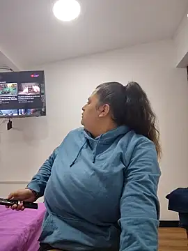 Miss balloonsmila online show from October 18, 2025, 1:19 am