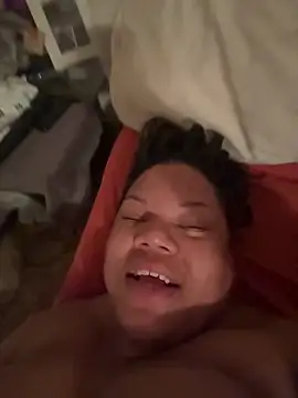 Snapshot of InterRacialFacial7296 chatting on May 5, 2026, 11:29 am InterRacialFacial7296 online show from May 5, 2026, 11:29 am