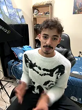 Snapshot of twink_latino5 chatting on November 17, 2025, 3:12 am twink latino5 online show from November 17, 2025, 3:12 am