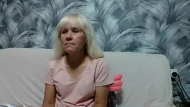 sakura blonde online show from October 2, 2025, 6:20 am