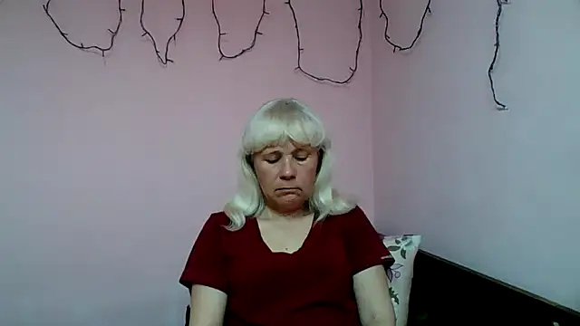 sakura blonde online show from March 29, 2026, 7:36 pm