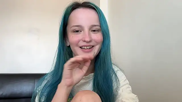 bumble bee online show from January 1, 2025, 6:58 am