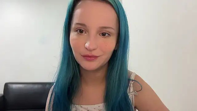 bumble bee online show from January 2, 2025, 4:02 pm