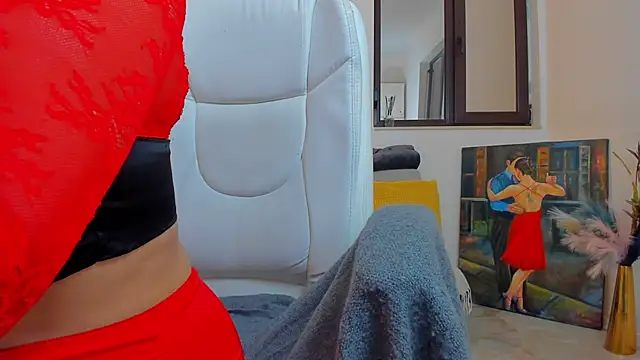 Julya Anna online show from February 17, 2026, 4:42 am