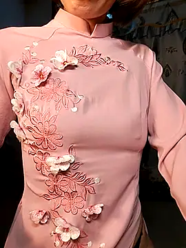 Lucy limon online show from March 6, 2025, 7:25 am