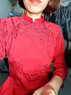 Lucy limon online show from April 15, 2026, 6:26 pm