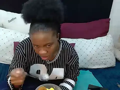Browncaramel1999 online show from August 5, 2026, 8:44 pm