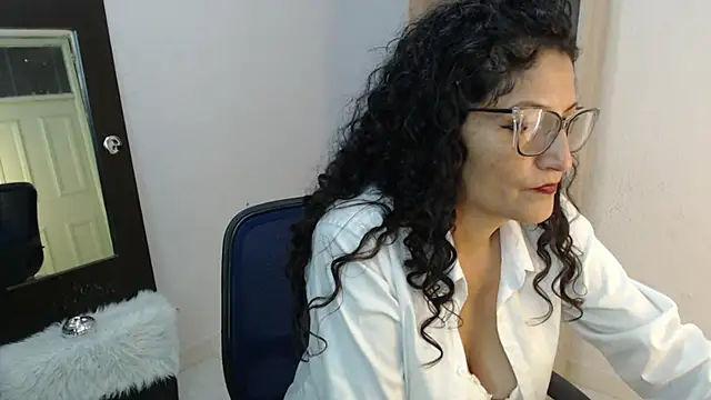 arianna ros3 online show from January 4, 2025, 6:09 pm