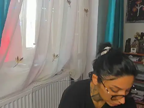 Snapshot of Lucky_Deniz chatting on December 20, 2024, 7:01 am Lucky Deniz online show from December 20, 2024, 7:01 am