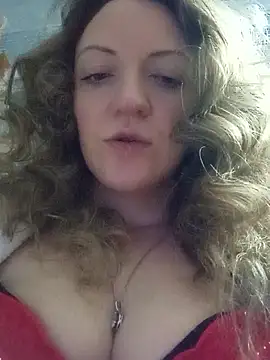 KattyLuuu online show from January 7, 2026, 8:44 pm