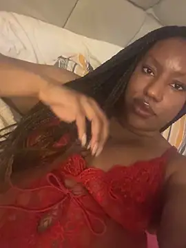 Snapshot of LavenderBuxton chatting on September 27, 2025, 8:36 pm LavenderBuxton online show from September 27, 2025, 8:36 pm