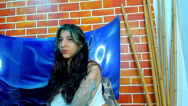 Snapshot of marlenna chatting on December 23, 2024, 11:36 am marlenna online show from December 23, 2024, 11:36 am