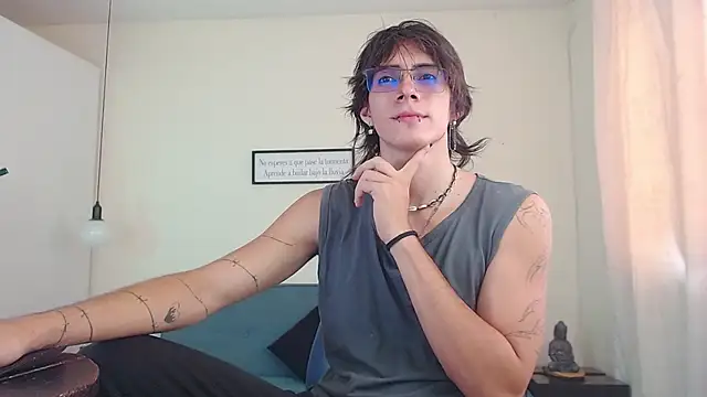 andreey50 online show from March 13, 2025, 8:11 pm