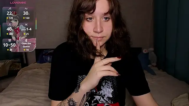 whatamarrie online show from March 2, 2025, 10:59 pm