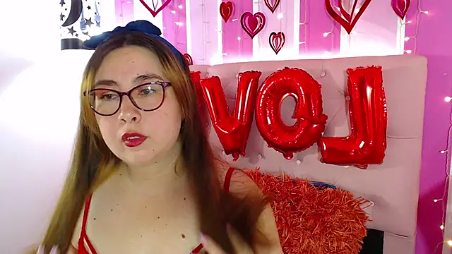 chloe prg online show from February 15, 2025, 4:14 am