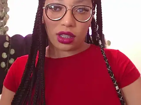 AmyBriiggs online show from October 13, 2025, 3:39 am