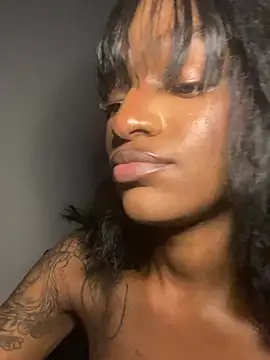 Snapshot of Zizi-campbel chatting on February 2, 2025, 11:53 pm Zizi-campbel online show from February 2, 2025, 11:53 pm