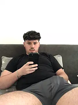 gayboooy nrw online show from April 12, 2026, 4:12 pm