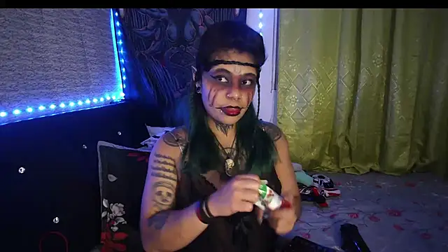 Snapshot of Eta_carinae chatting on October 28, 2025, 12:36 am Eta carinae online show from October 28, 2025, 12:36 am