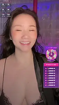 baobaomiqi linger online show from September 22, 2025, 4:53 pm