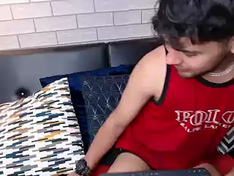 Snapshot of Samir_bear chatting on January 29, 2025, 3:15 pm Samir bear online show from January 29, 2025, 3:15 pm