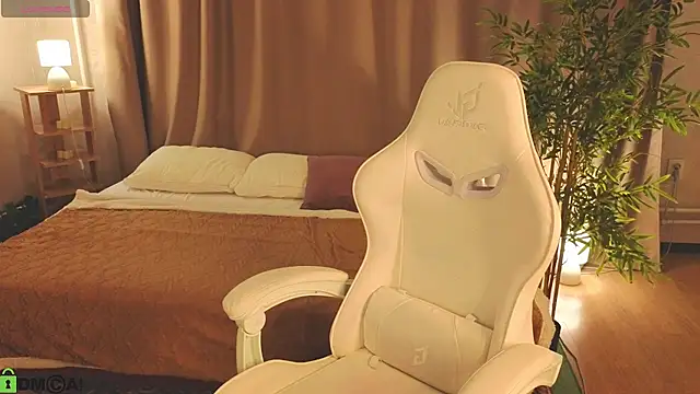 Snapshot of Cheryl__Brown chatting on February 20, 2026, 1:35 am Cheryl Brown online show from February 20, 2026, 1:35 am