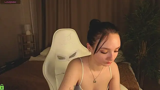 Snapshot of Cheryl__Brown chatting on February 21, 2026, 1:28 am Cheryl Brown online show from February 21, 2026, 1:28 am