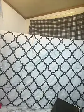 Snapshot of KarmaXblayze chatting on December 28, 2024, 8:26 am KarmaXblayze online show from December 28, 2024, 8:26 am