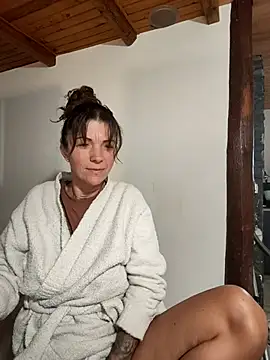 sansan2411 online show from October 2, 2025, 6:31 am