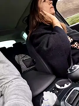 sansan2411 online show from November 14, 2025, 10:58 am